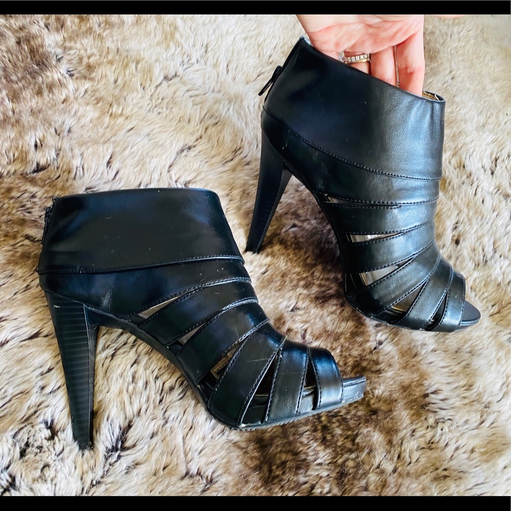 Mossimo x Target Booties Sz 7 - Picture 2 of 7